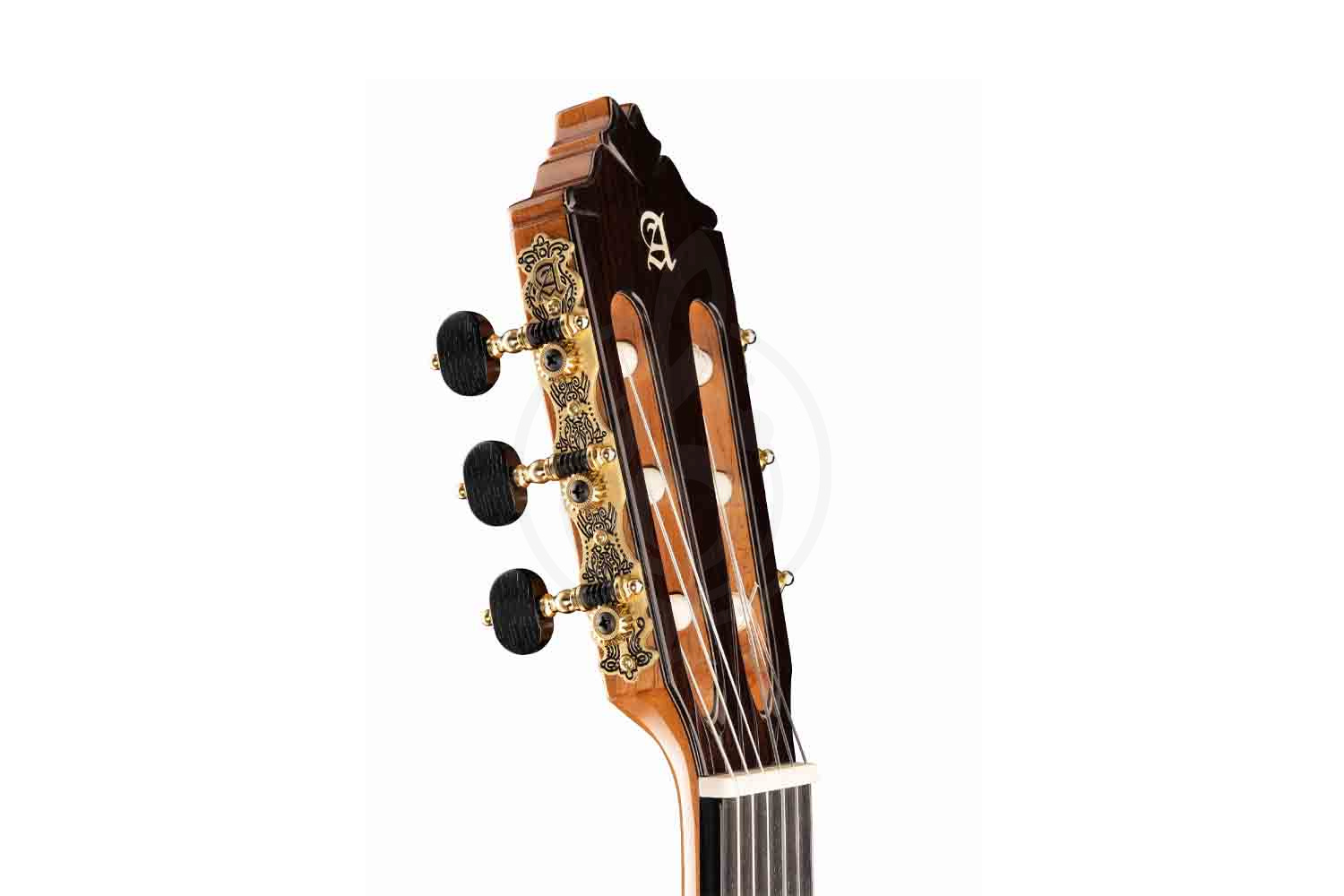 Классическая гитара 4/4 Alhambra 4.618 9P CW E8 Classical Concert - Классическая гитара со звукоснимателем - фото 4