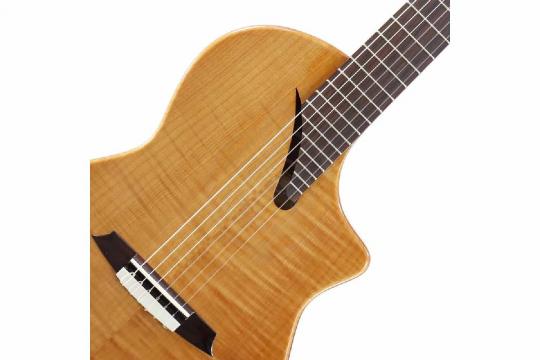 Martinez Hispania-Satin - Классическая гитара со звукоснимателем, цвет натуральный - фото 4 Классическая гитара 4/4 Martinez Hispania-Satin - Классическая гитара со звукоснимателем, цвет натуральный - фото 4