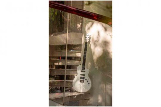 NEBULA SEEKER Radiant Pearl - Электрогитара - фото 7 Электрогитара Les Paul NEBULA SEEKER Radiant Pearl - Электрогитара - фото 7